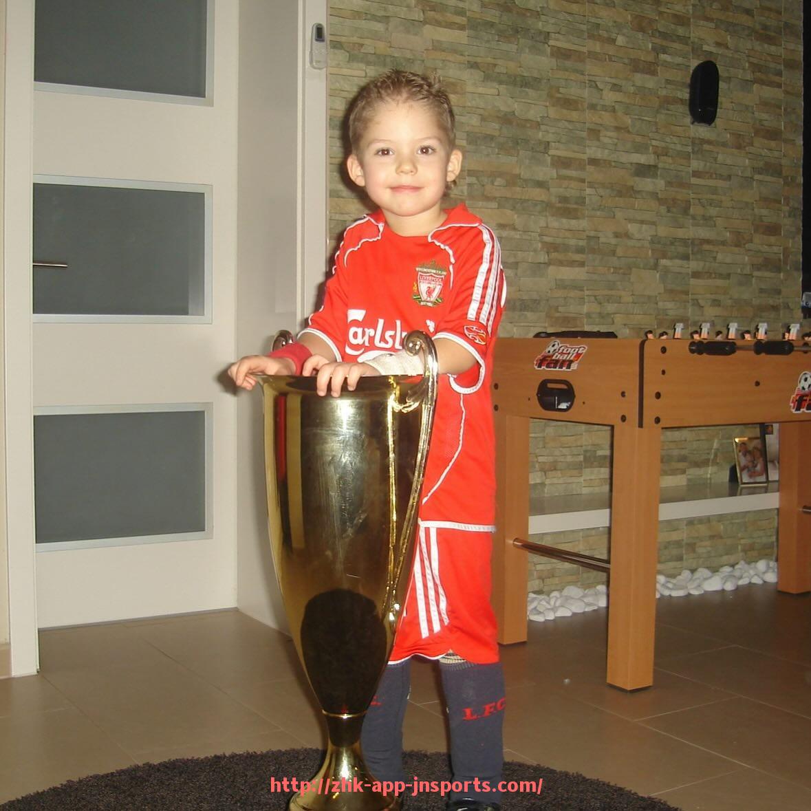 江南体育APP下载-FM2017中好玩的英超球队推荐及开档攻略